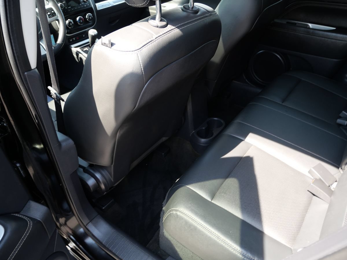 Used 2017 Jeep Compass High Altitude AWD/4WD image 23