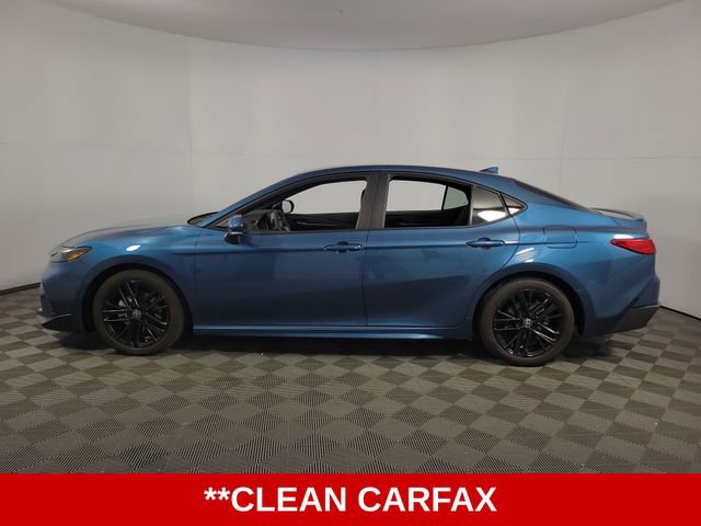 Used 2025 Toyota Camry SE image 5