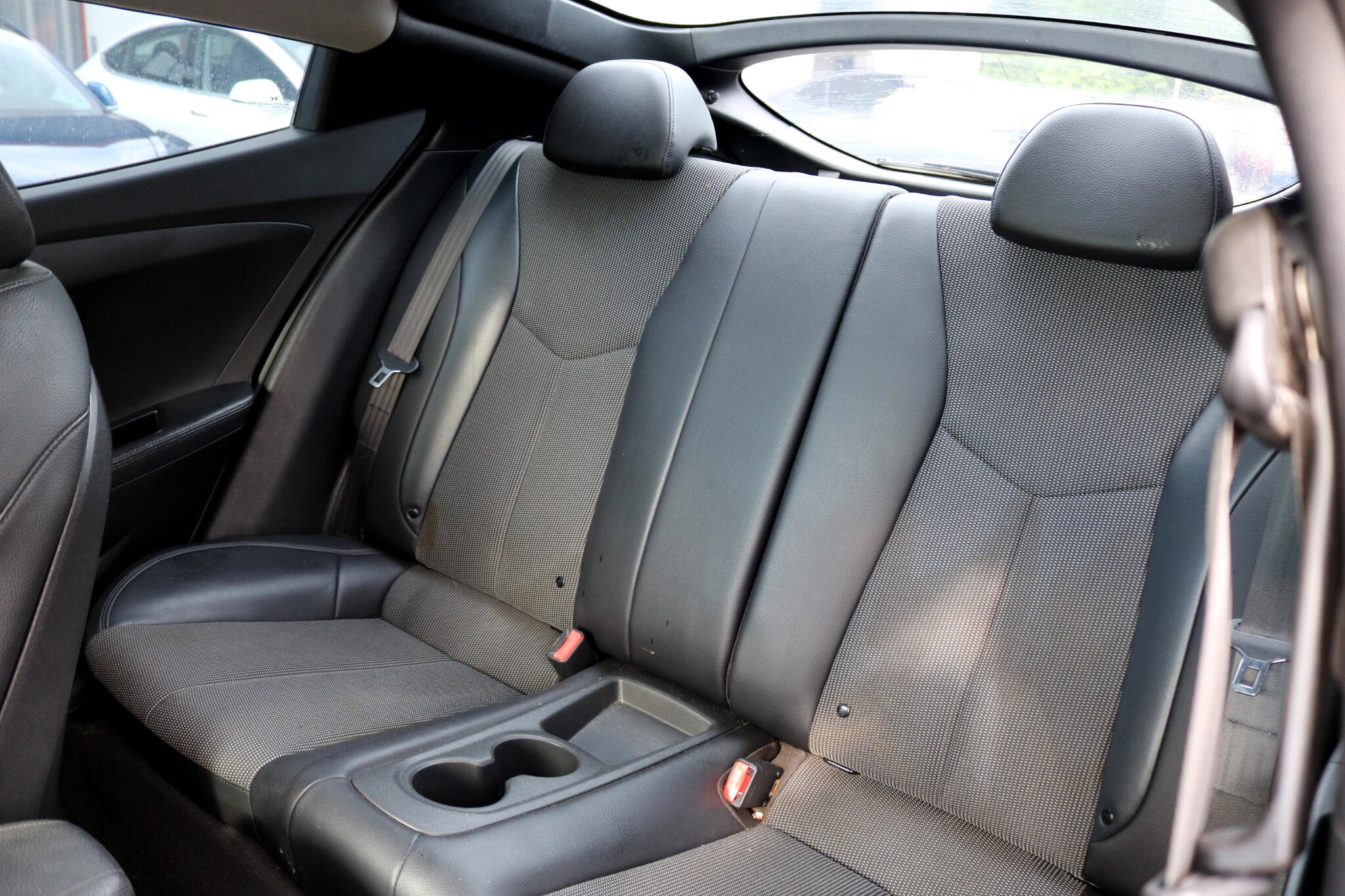 Used 2015 Hyundai Veloster w/ Option Group 03 image 31