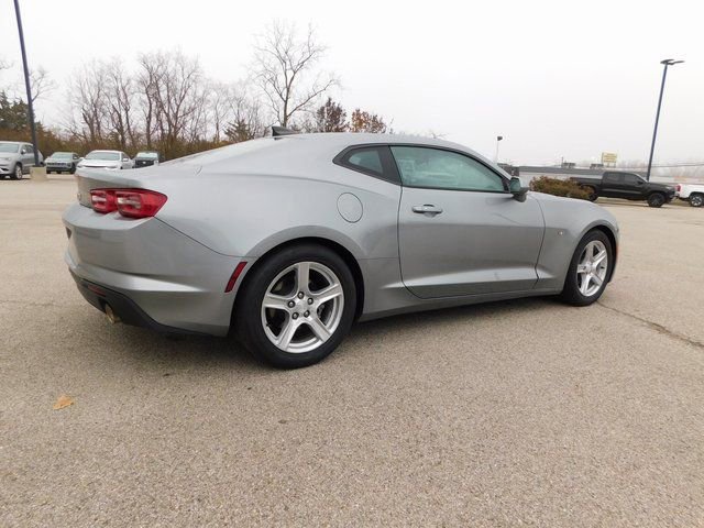 Used 2023 Chevrolet Camaro LT image 3