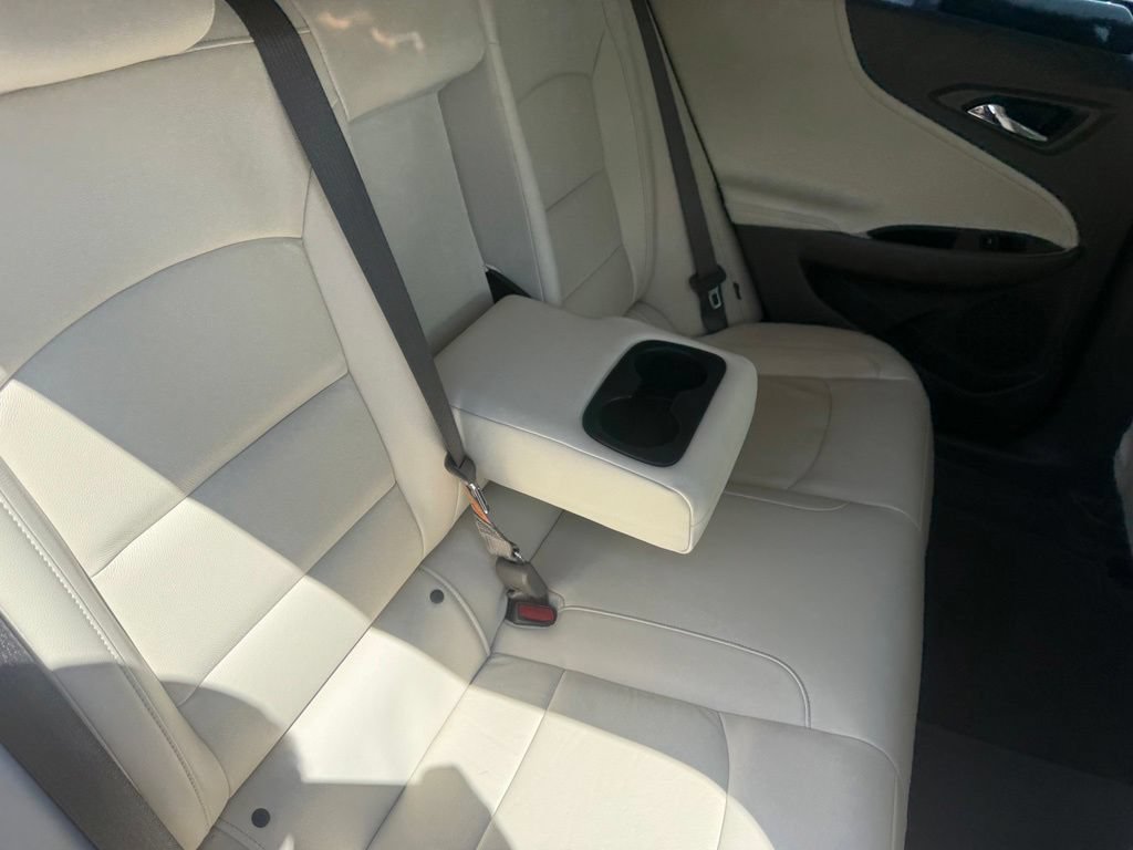 Used 2021 Chevrolet Malibu LT w/ Leather Package FWD image 46