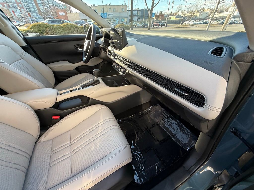 New 2026 Honda HR-V EX-L image 40