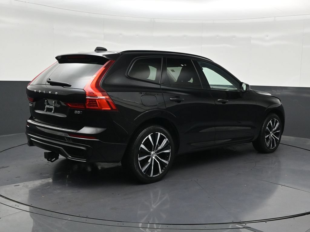 Certified 2024 Volvo XC60 B5 Plus w/ Protection Package Premier AWD/4WD image 6