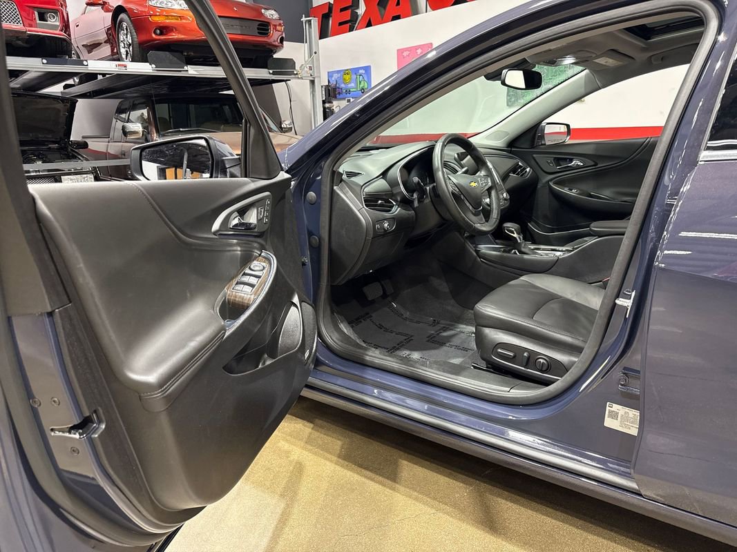 Used 2025 Chevrolet Malibu LT image 88