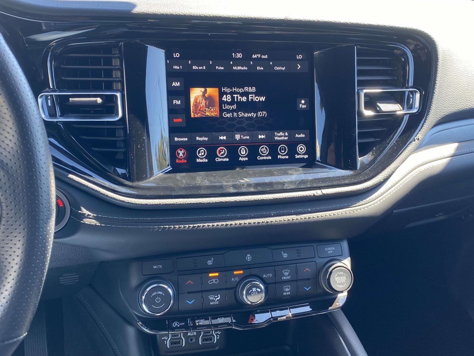 Certified 2024 Dodge Durango SXT image 8