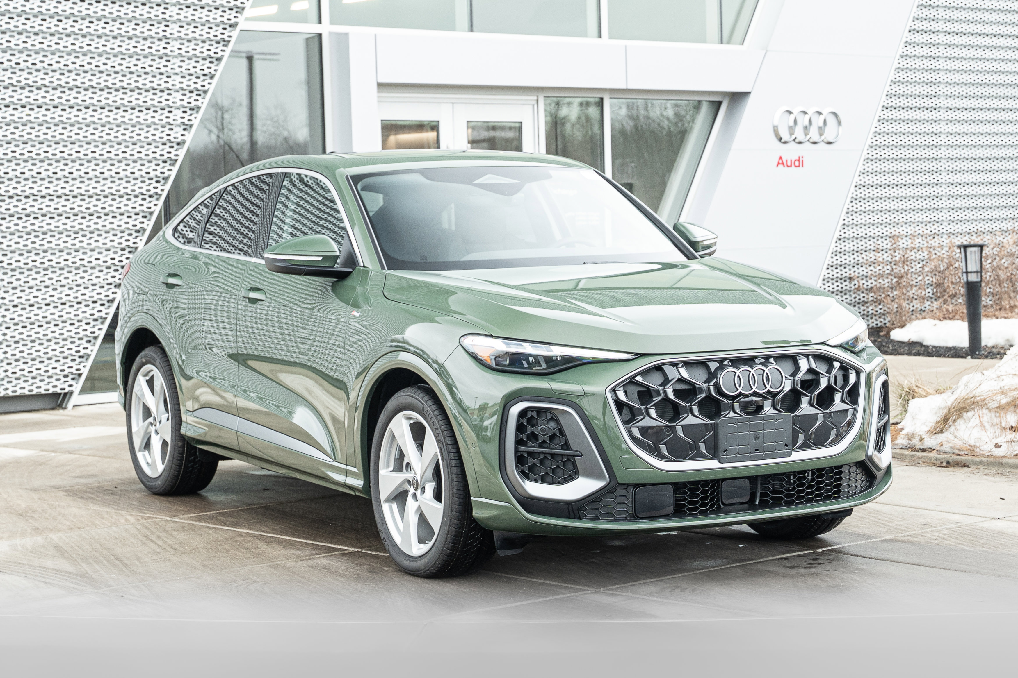 New 2025 Audi Q5 Prestige image 2