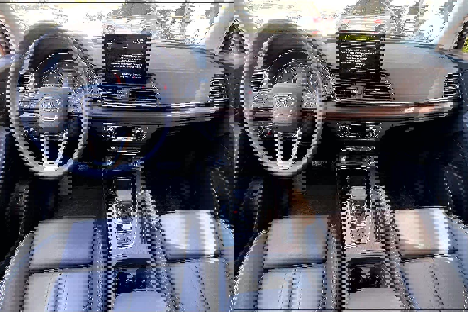 Used 2024 Audi Q5 2.0T Premium w/ Convenience Package image 15