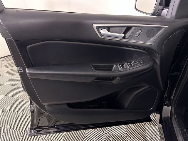 Used 2024 Ford Edge SEL AWD/4WD image 23