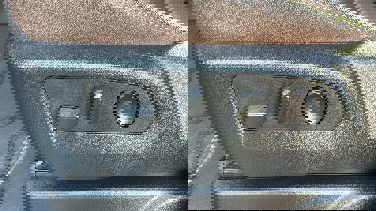 Used 2023 Chevrolet Tahoe High Country w/ LPO, Illumination Package image 13