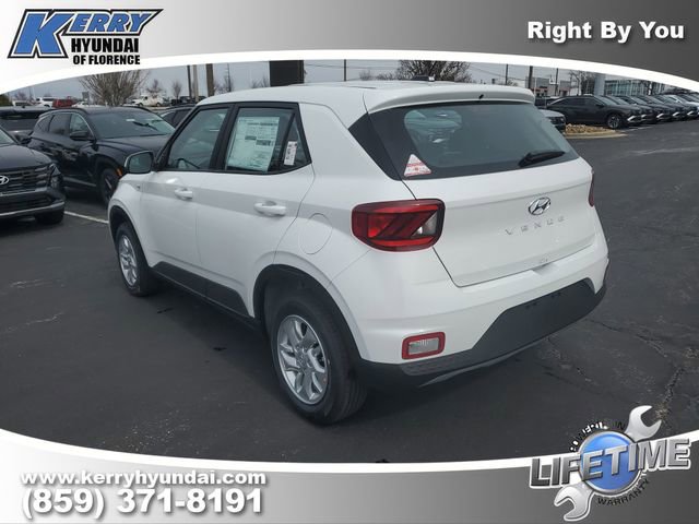 New 2026 Hyundai Venue SE image 3