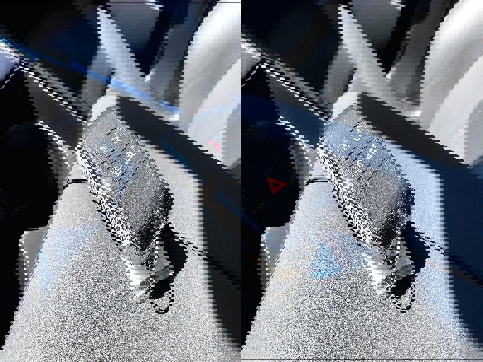 Used 2026 Land Rover Range Rover Velar Dynamic SE image 13