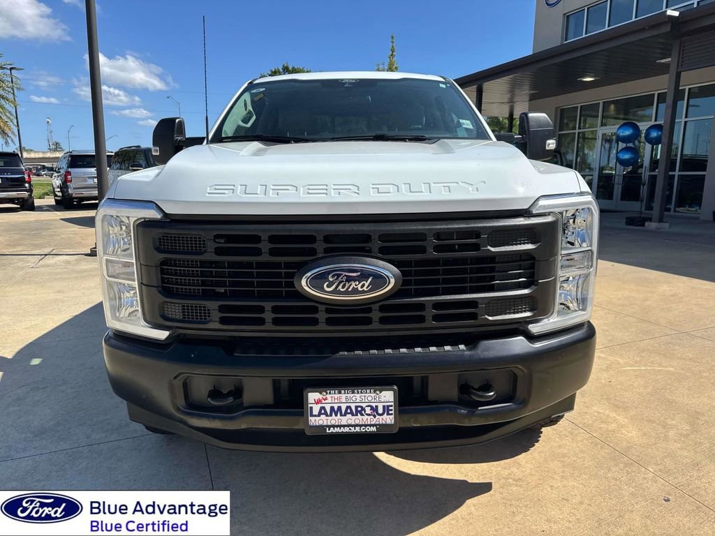 Certified 2025 Ford F250 XL w/ XL Off-Road Package AWD/4WD image 4