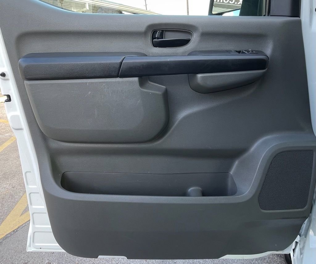 Used 2020 Nissan NV 2500 SV image 34