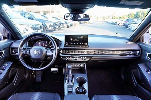 Used 2025 Honda Civic Sport image 17
