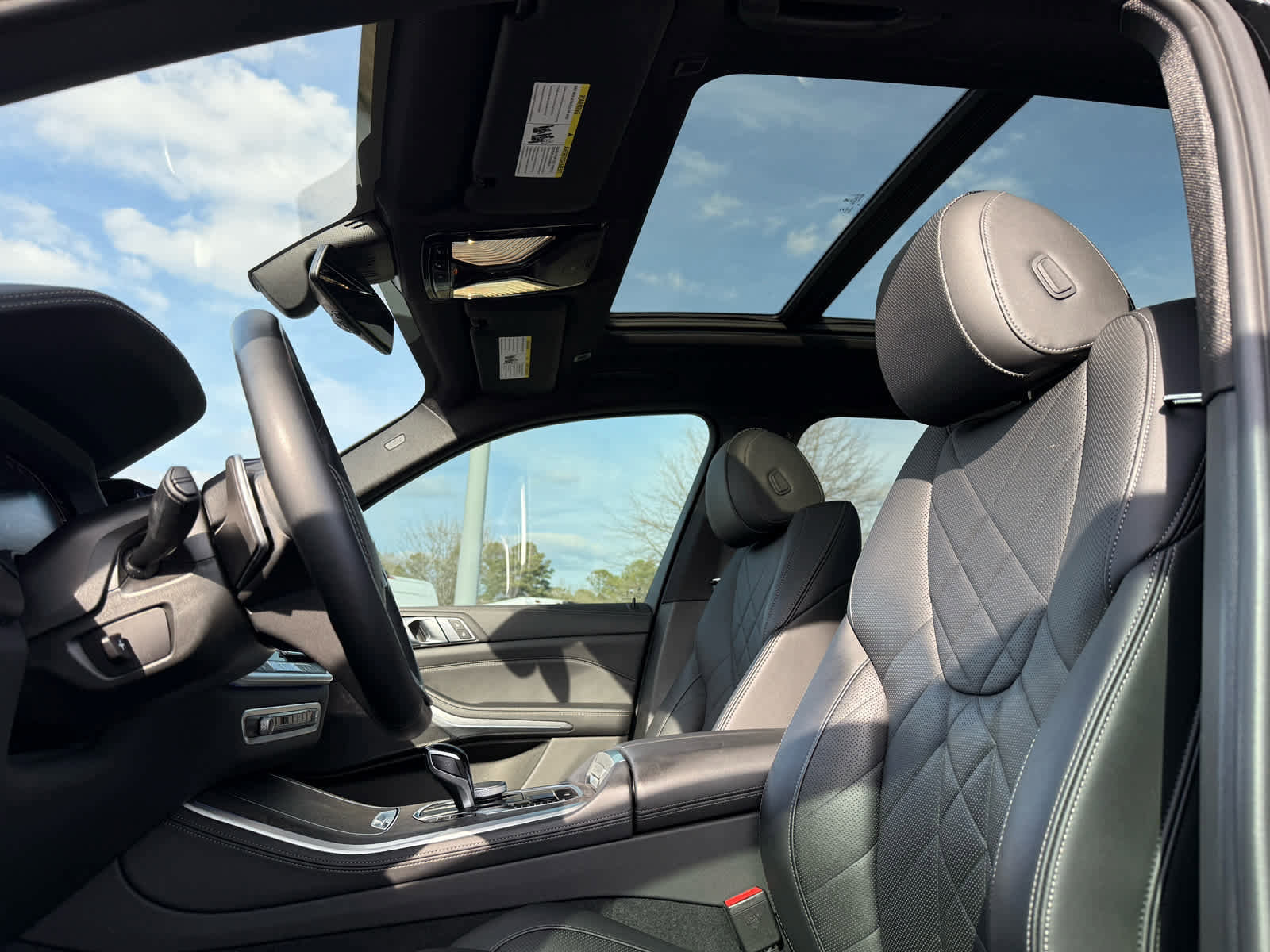 Used 2023 BMW X5 xDrive40i w/ Premium Package image 25