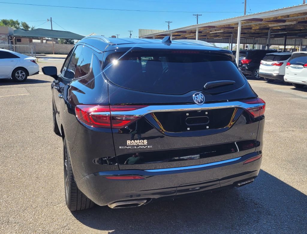 Used 2021 Buick Enclave Essence w/ Sport Touring Edition image 6