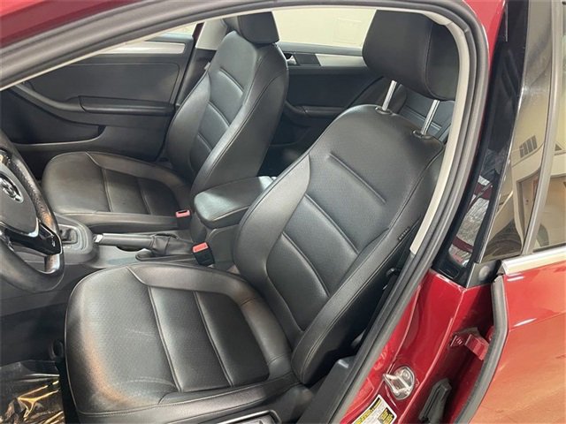 Used 2017 Volkswagen Jetta SE image 20