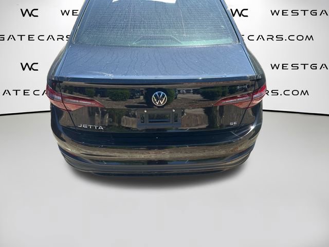 Used 2022 Volkswagen Jetta SE image 29