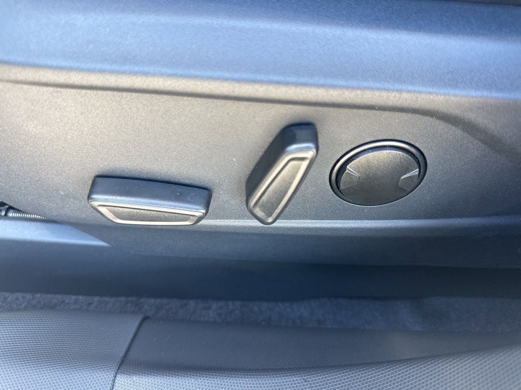 Used 2025 Ford Mustang Mach-E Premium w/ Sport Appearance Package image 10