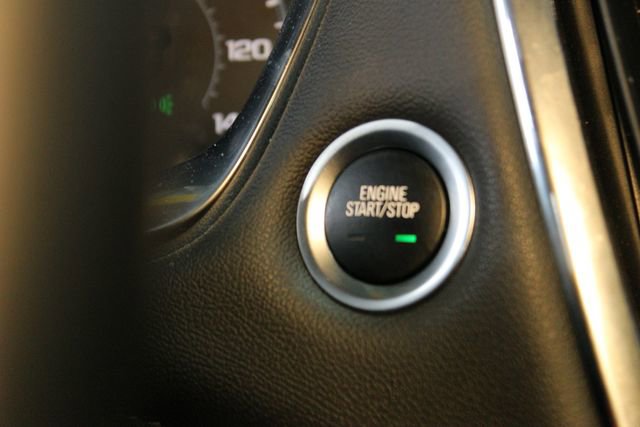 Used 2023 Chevrolet Traverse LT image 25