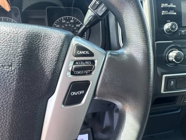 Used 2017 Nissan Titan S AWD/4WD image 16
