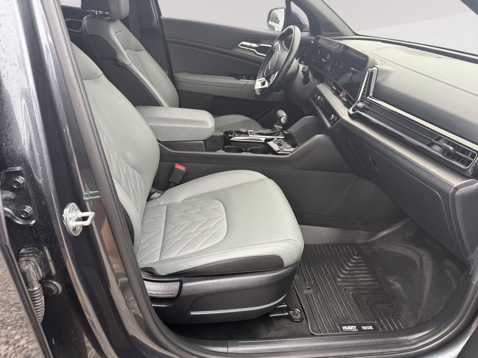 Used 2023 Kia Sportage X-Line w/ X-Line Premium Package AWD/4WD image 17