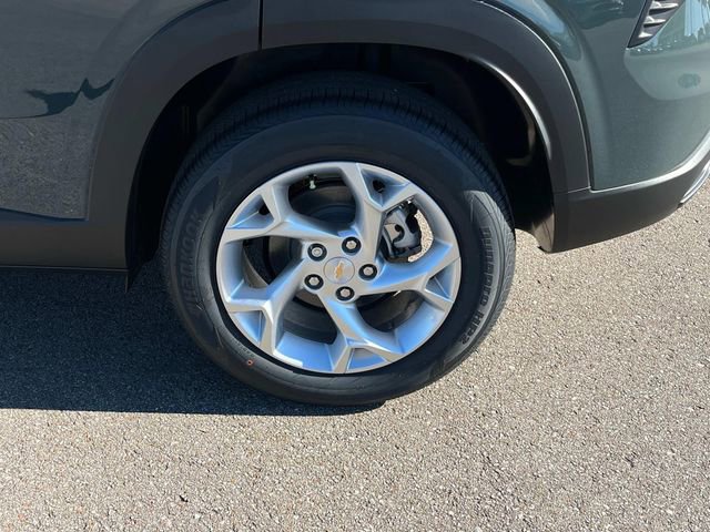 New 2026 Chevrolet Trax LS w/ LS Convenience Package image 14