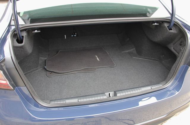 Certified 2025 Subaru Legacy Premium image 34