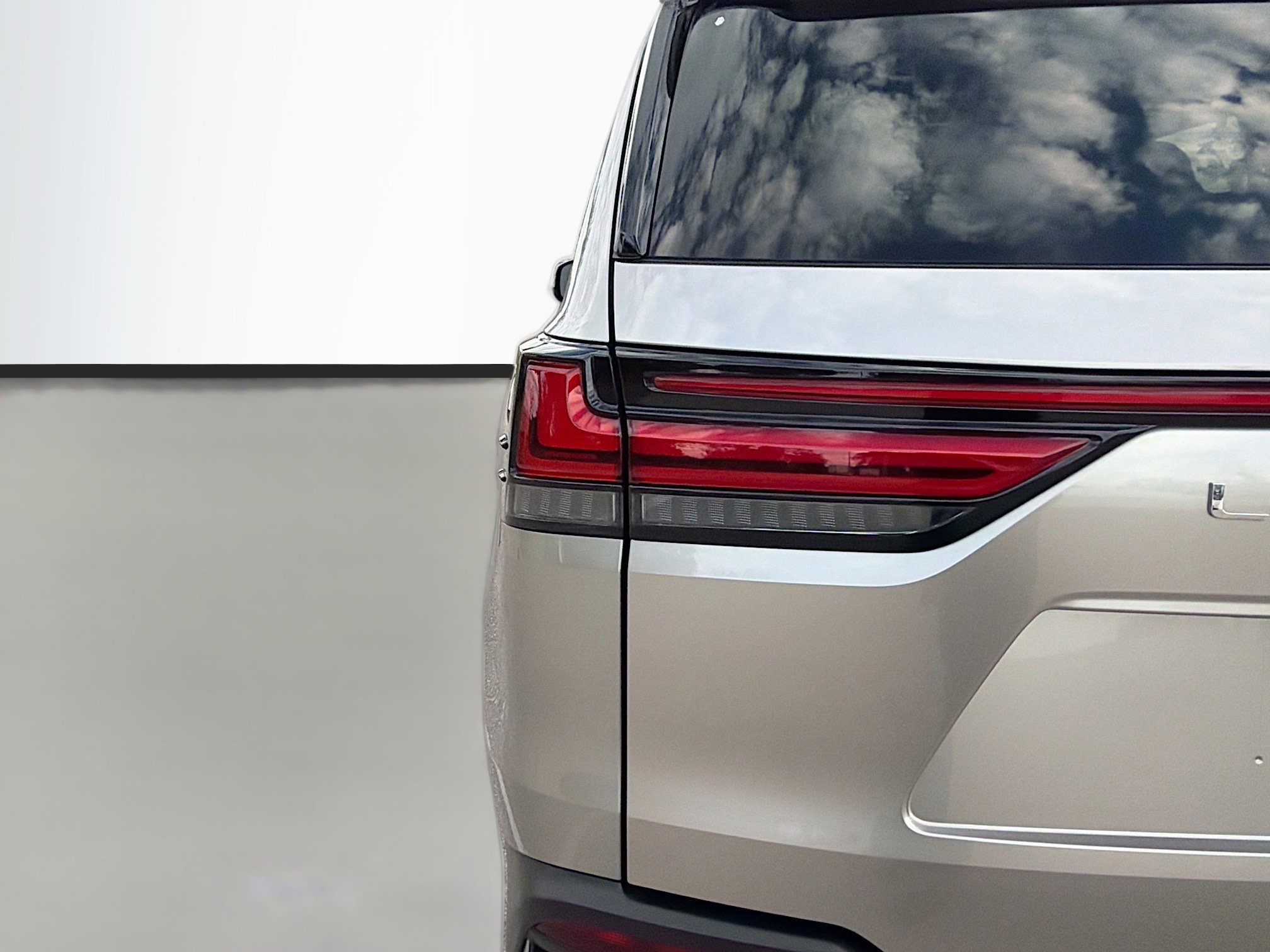 Used 2023 Lexus LX 600 F Sport w/ Accessory Package (A2) image 10