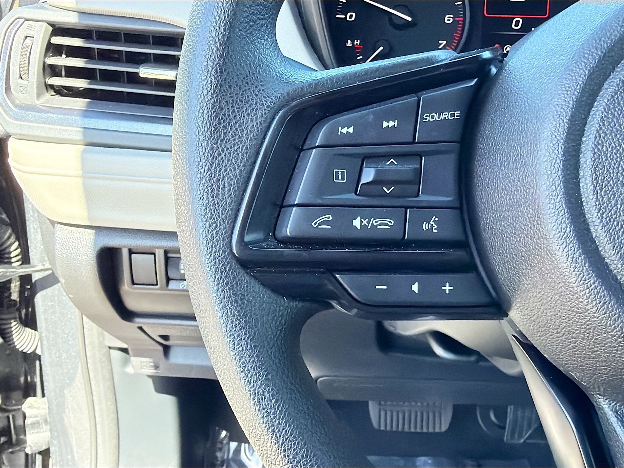 Certified 2025 Subaru Forester image 35