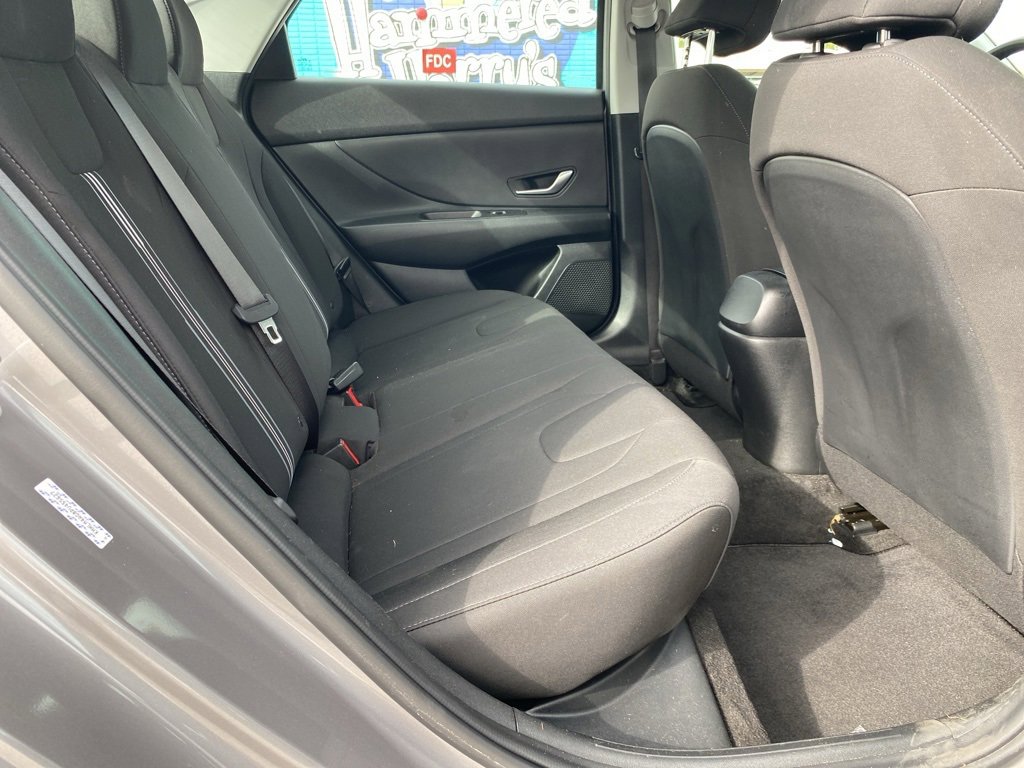 Used 2023 Hyundai Elantra SEL w/ Preferred Accessory Package image 13