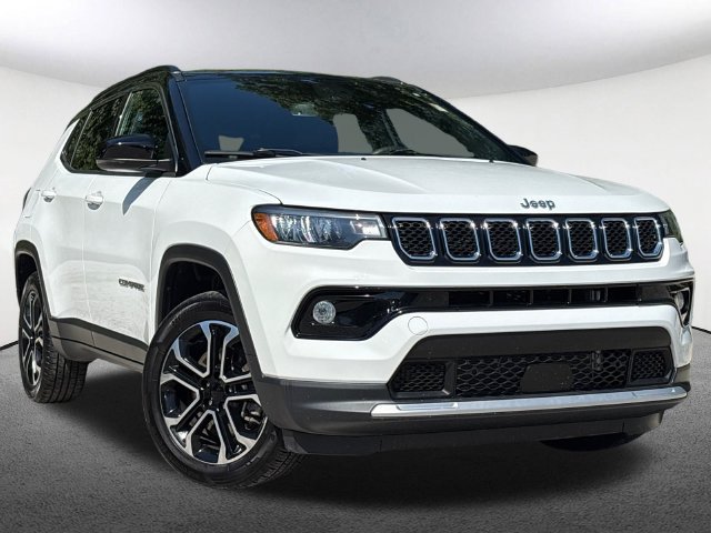 Used 2023 Jeep Compass Limited AWD/4WD image 14