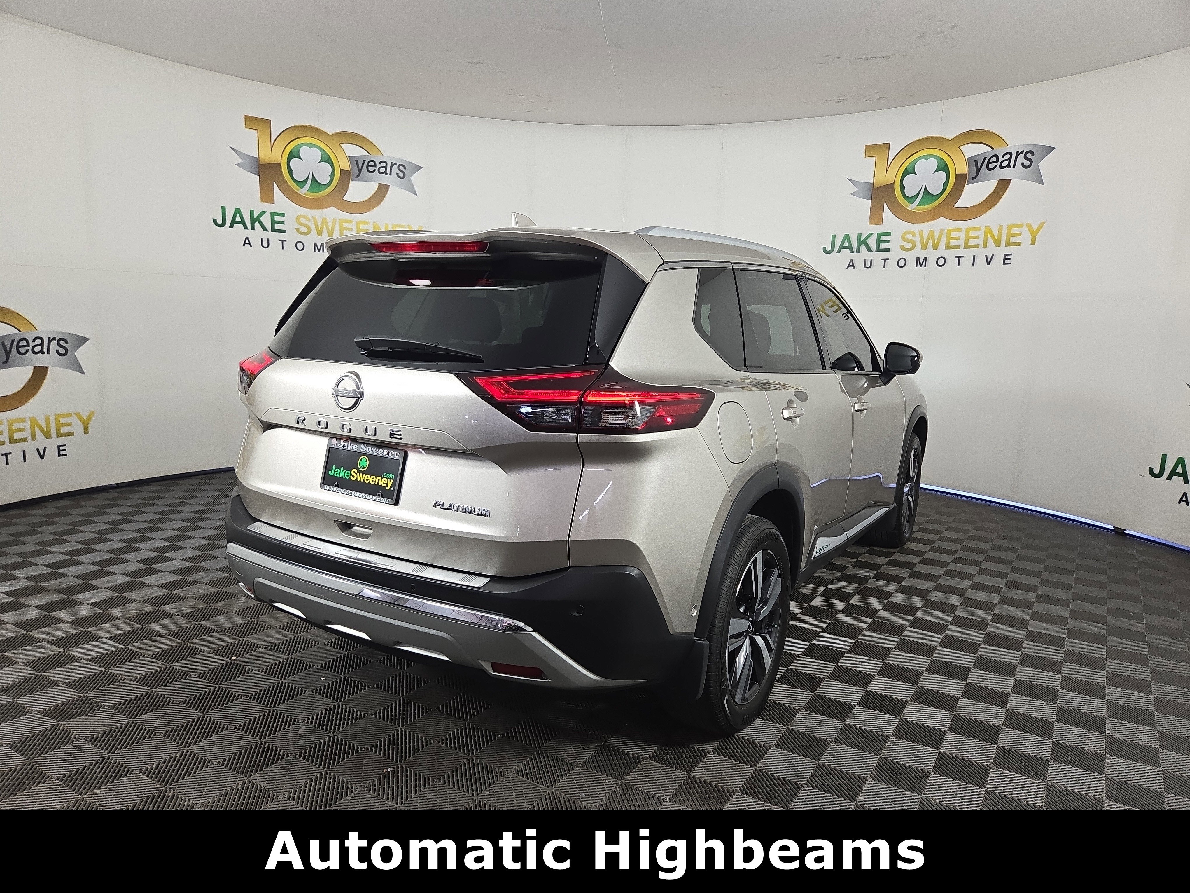 Used 2022 Nissan Rogue Platinum w/ Head-Up Display Package image 9