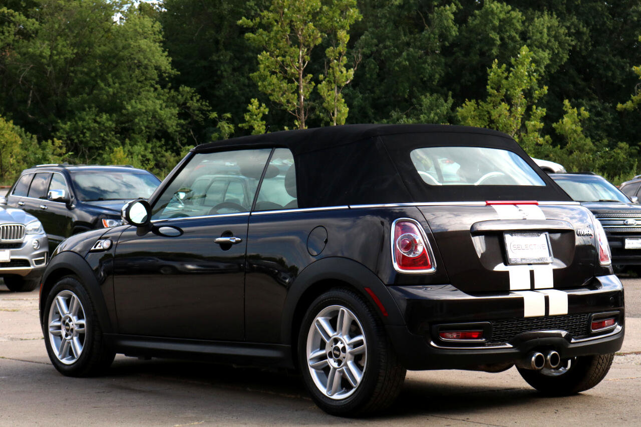 Used 2014 MINI Cooper S image 25