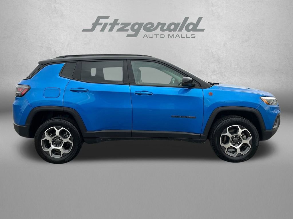 Used 2022 Jeep Compass Trailhawk w/ Trailhawk Elite Group image 4