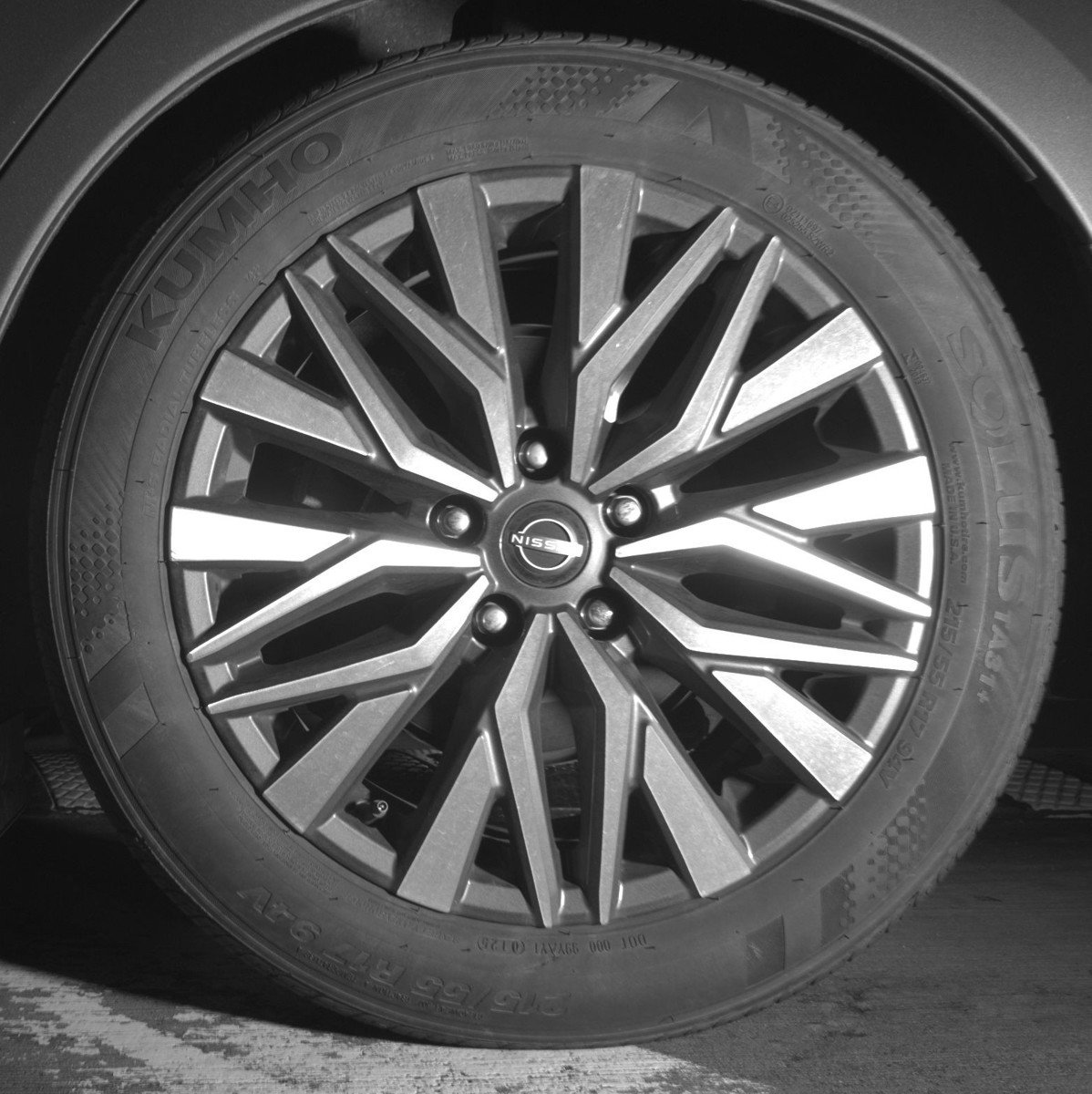 Used 2025 Nissan Altima 2.5 SV image 14