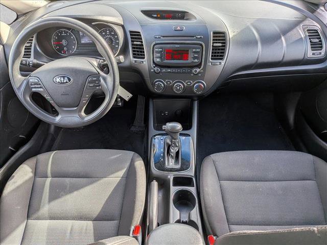 Used 2018 Kia Forte LX image 17