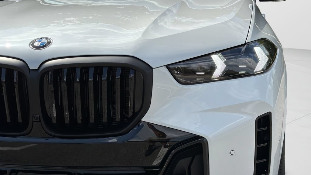 New 2026 BMW X5 xDrive40i w/ M Sport Package AWD/4WD image 26