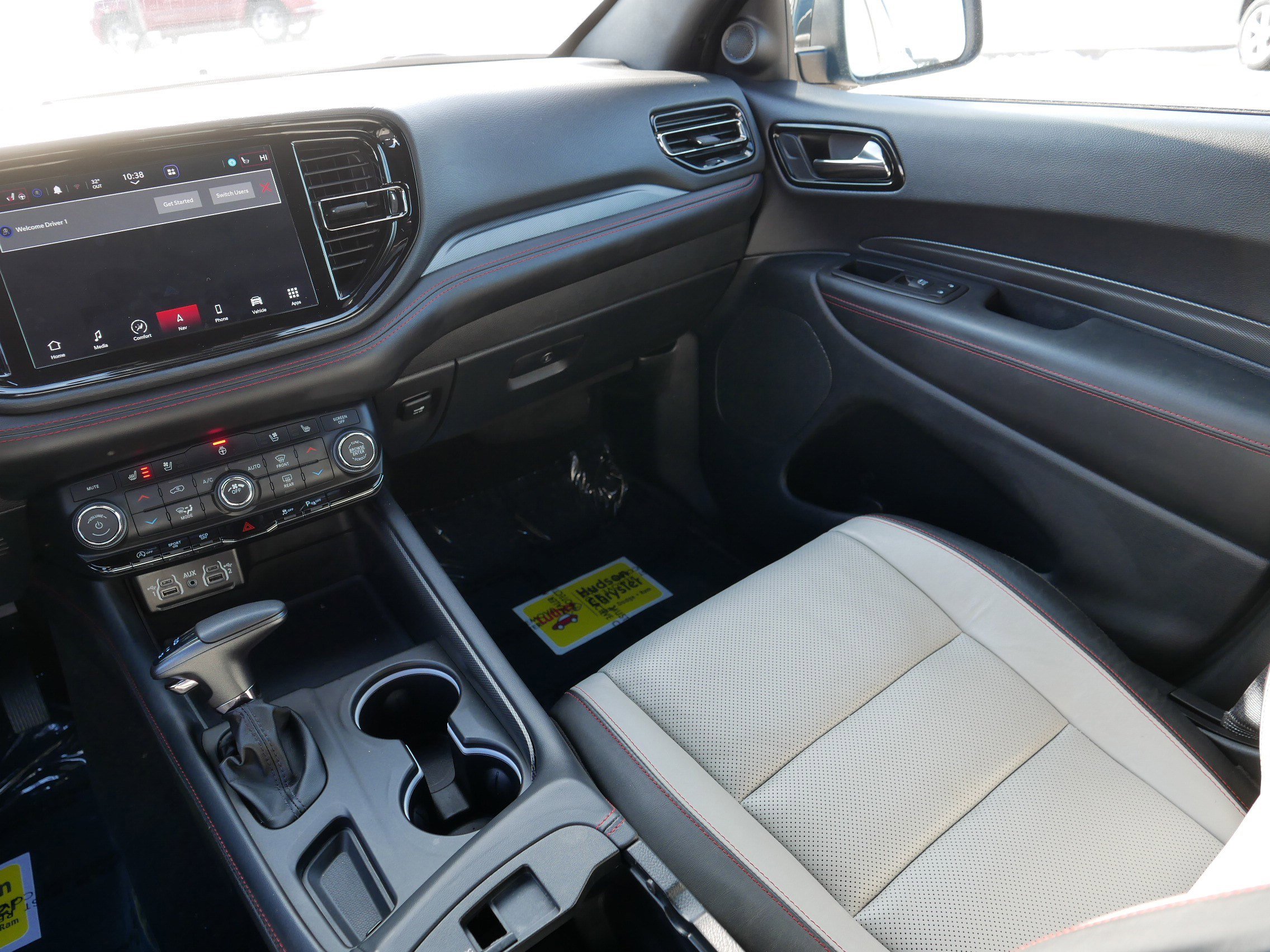 Used 2024 Dodge Durango GT image 11