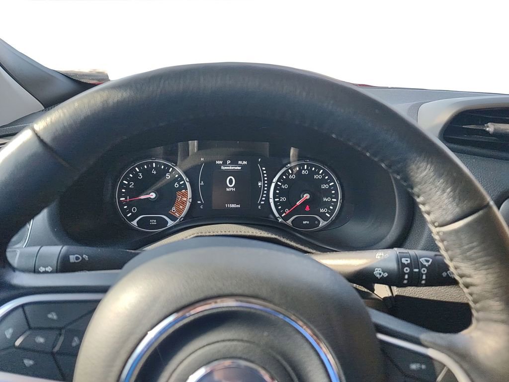 Used 2023 Jeep Renegade Latitude w/ Sun/Sound Group image 9