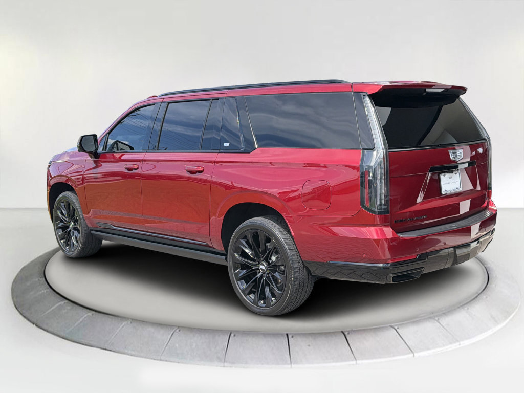 Certified 2026 Cadillac Escalade ESV Platinum Sport w/ LPO, ONYX Package AWD/4WD image 3