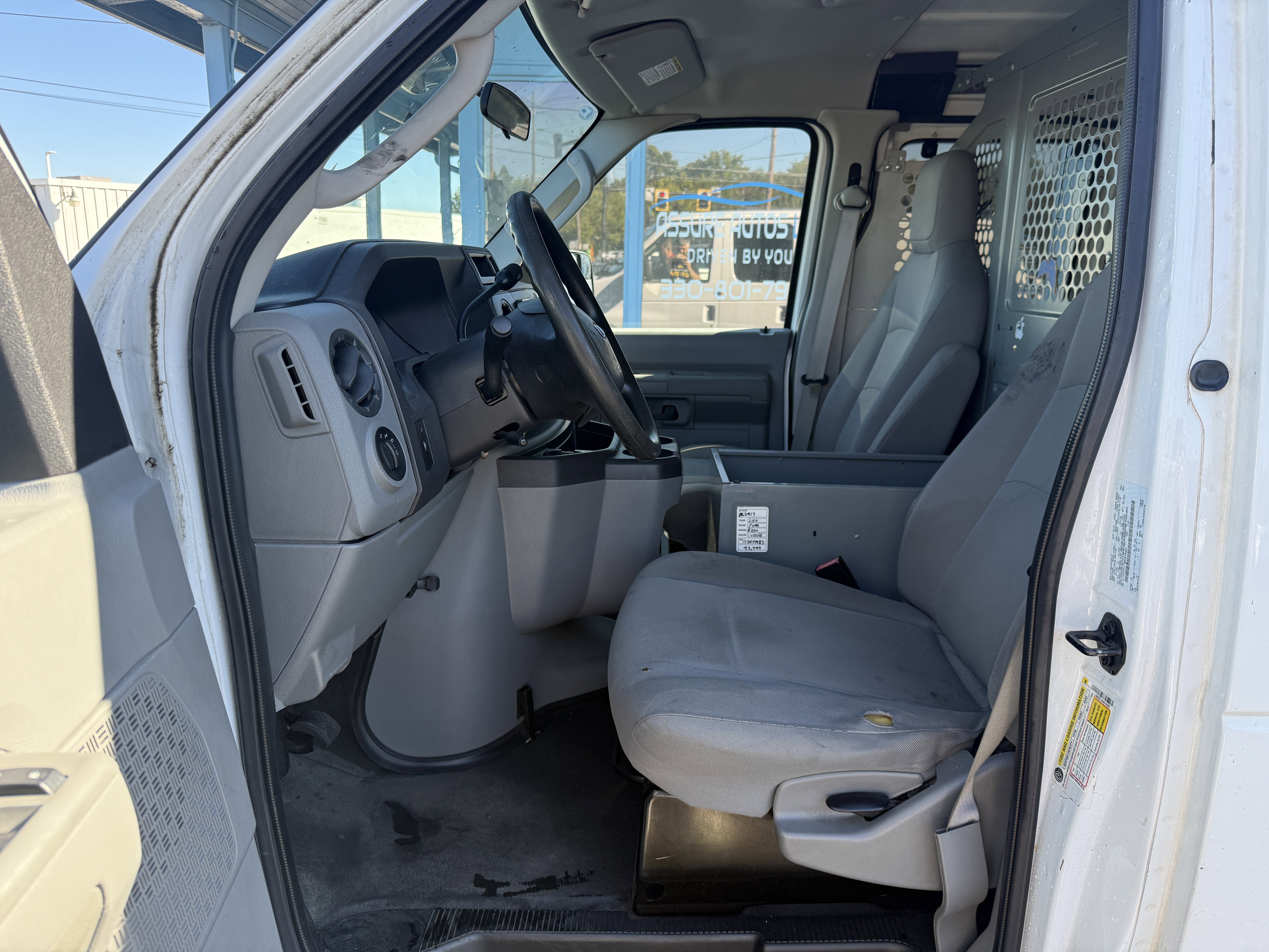 Used 2010 Ford E-250 and Econoline 250 image 11