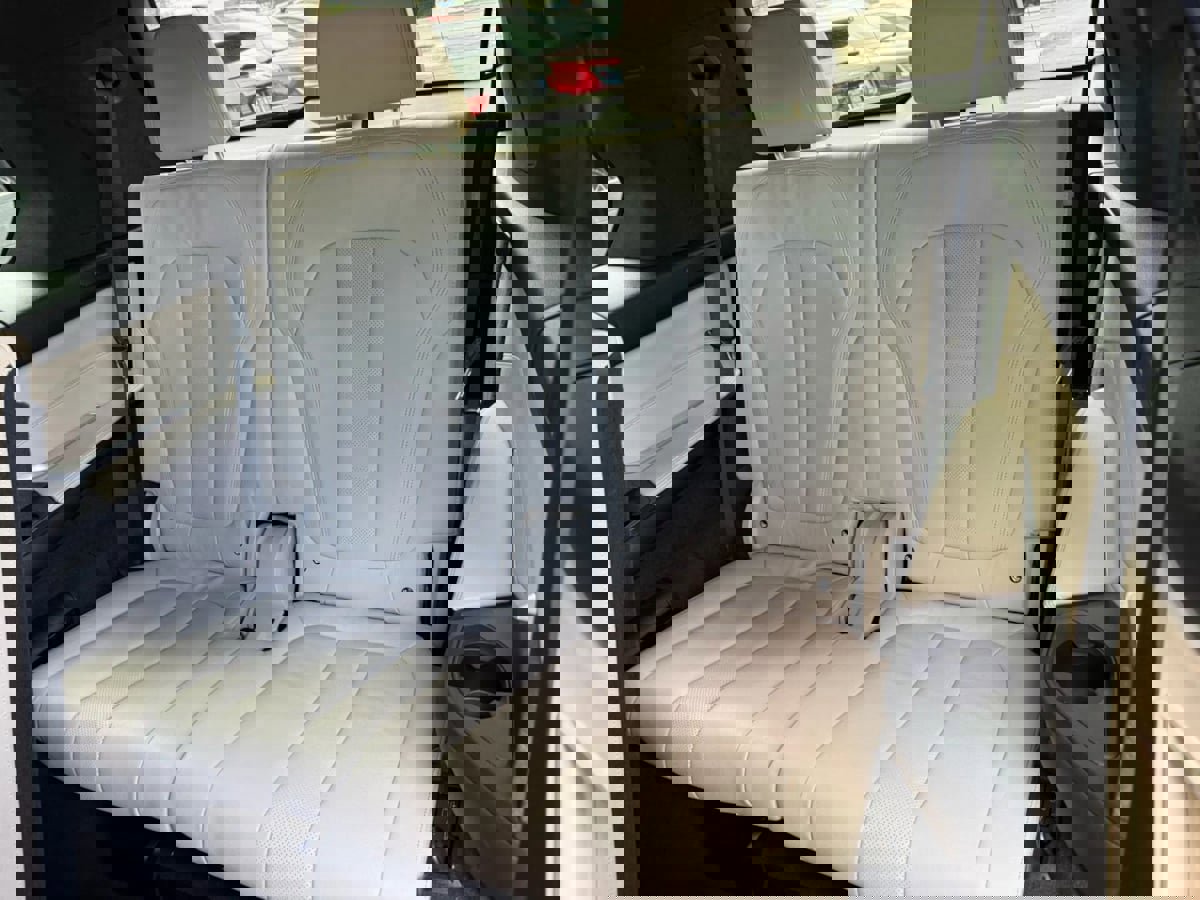 Used 2021 BMW X7 xDrive40i w/ Executive Package image 51