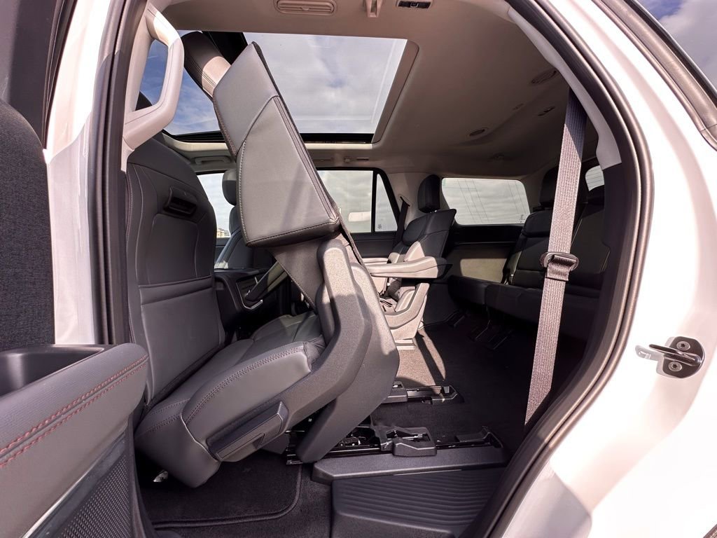 New 2025 Ford Expedition Active image 79
