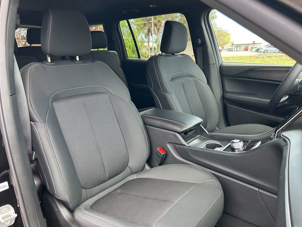 Used 2024 Jeep Grand Cherokee L Laredo w/ Luxury Tech Group I image 45