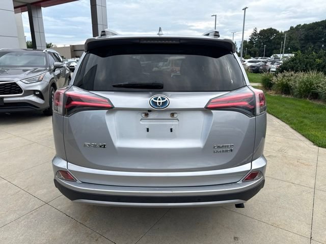 Used 2018 Toyota RAV4 Limited AWD/4WD image 6