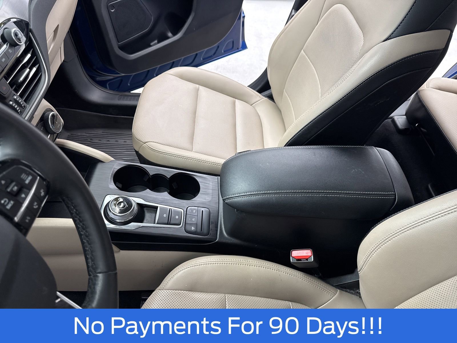 Certified 2022 Ford Escape Titanium w/ Class II Trailer Tow Package image 19