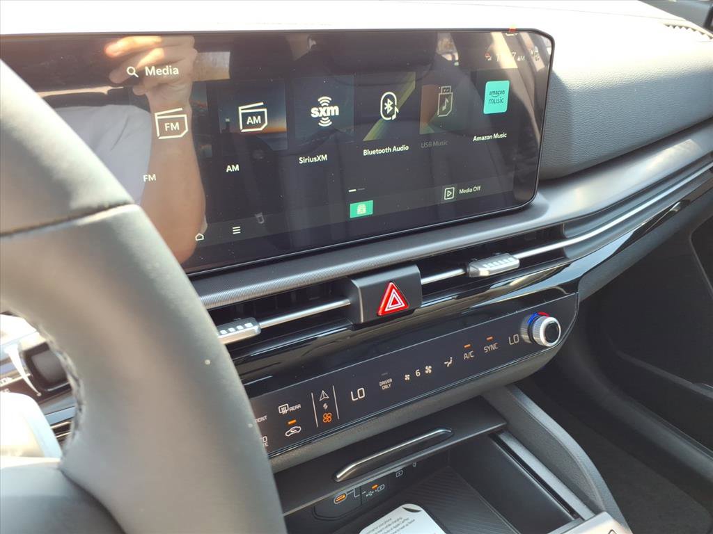 New 2026 Kia Sportage EX w/ EX Panoramic Sunroof Package image 22