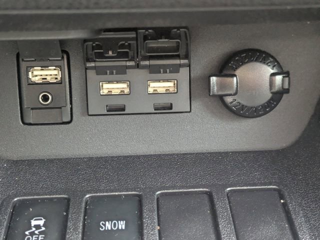 Used 2019 Toyota Highlander XLE image 26