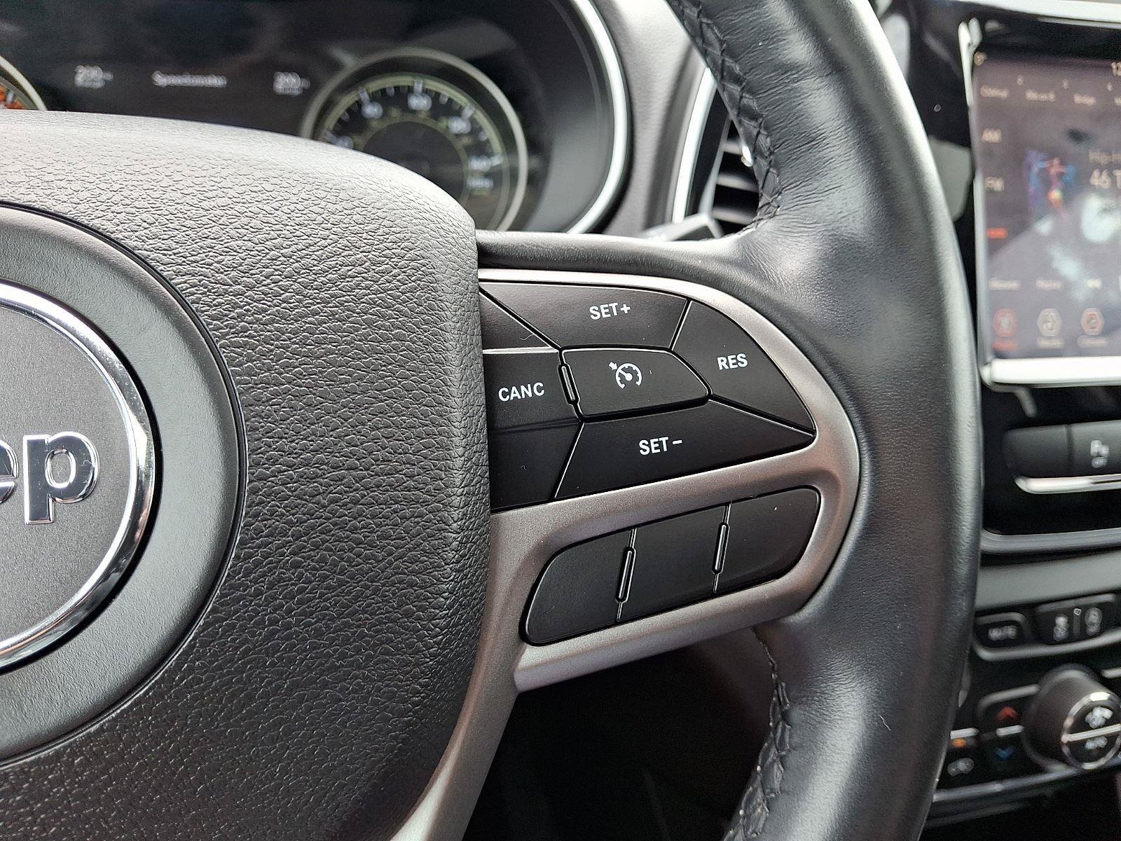 Used 2019 Jeep Cherokee Limited AWD/4WD image 21